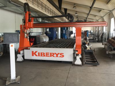 Gantry system for 3D cutting